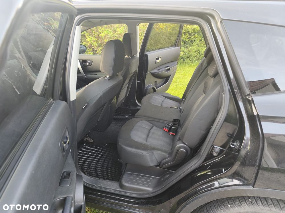 Nissan Qashqai+2 - 12