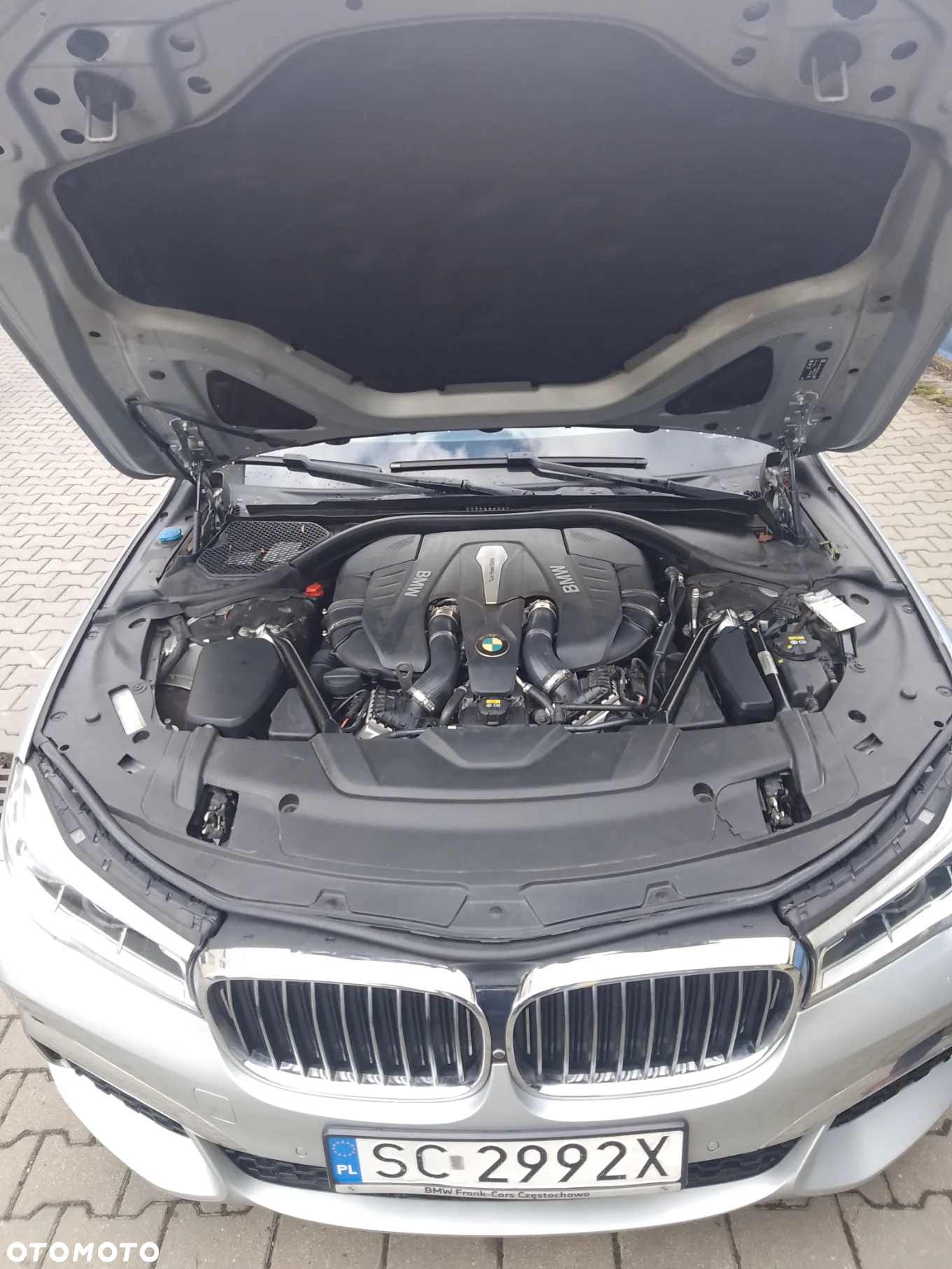 BMW Seria 7 750i xDrive - 6