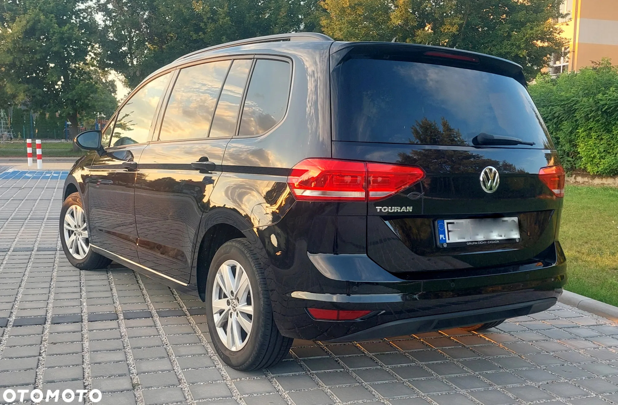 Volkswagen Touran - 6