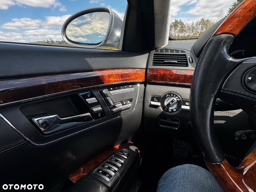 Mercedes-Benz Klasa S 600 L Automatik - 32