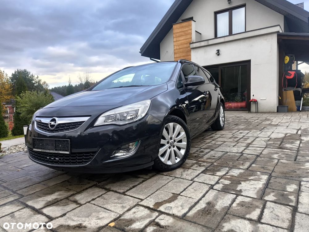 Opel Astra 1.4 Turbo 150 Jahre - 2