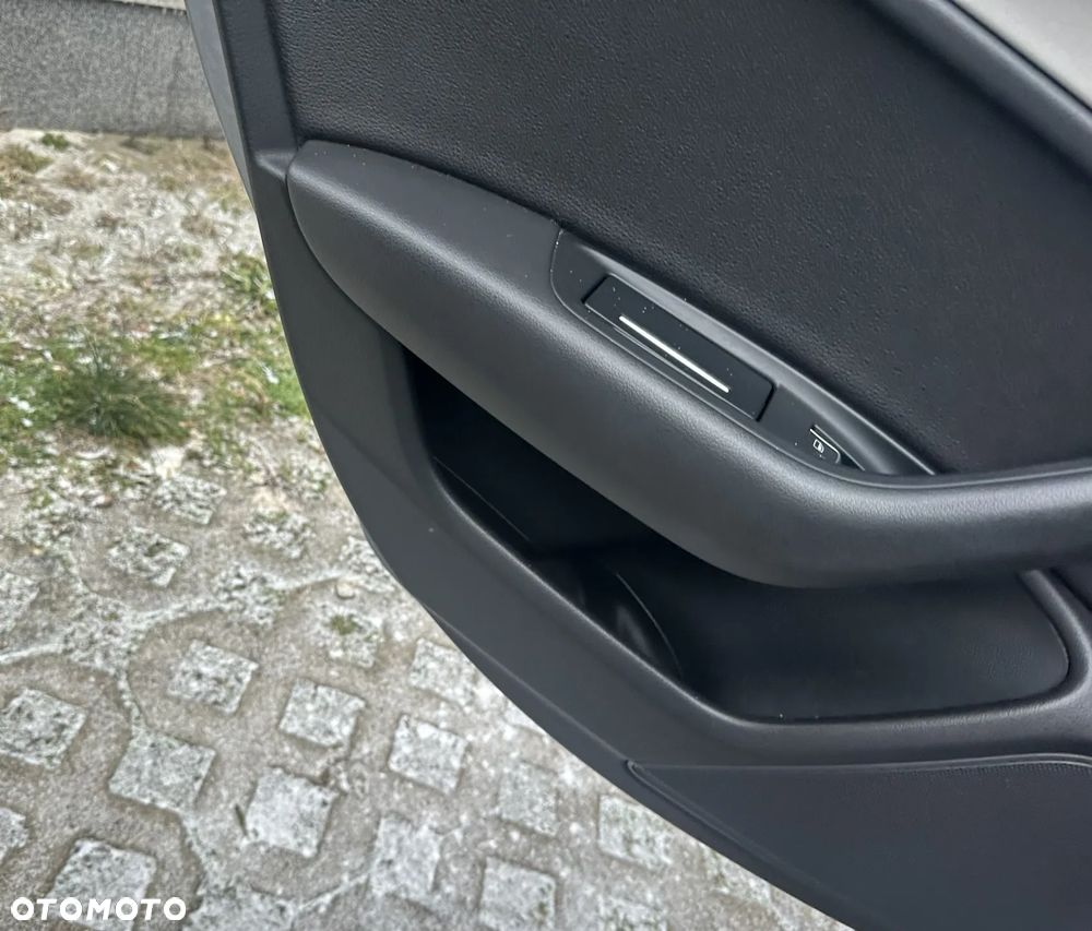 Audi A6 Allroad - 16
