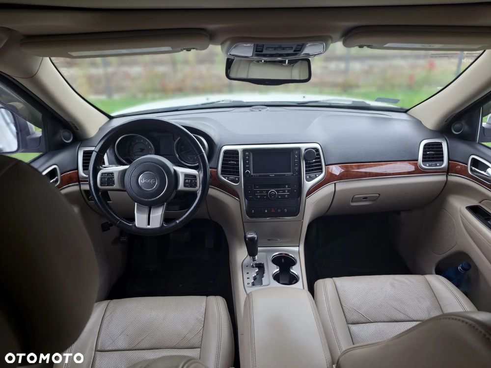 Jeep Grand Cherokee - 18