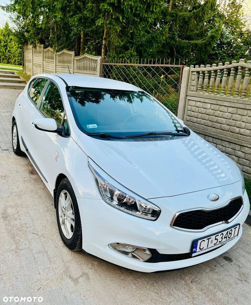 Kia Ceed - 1
