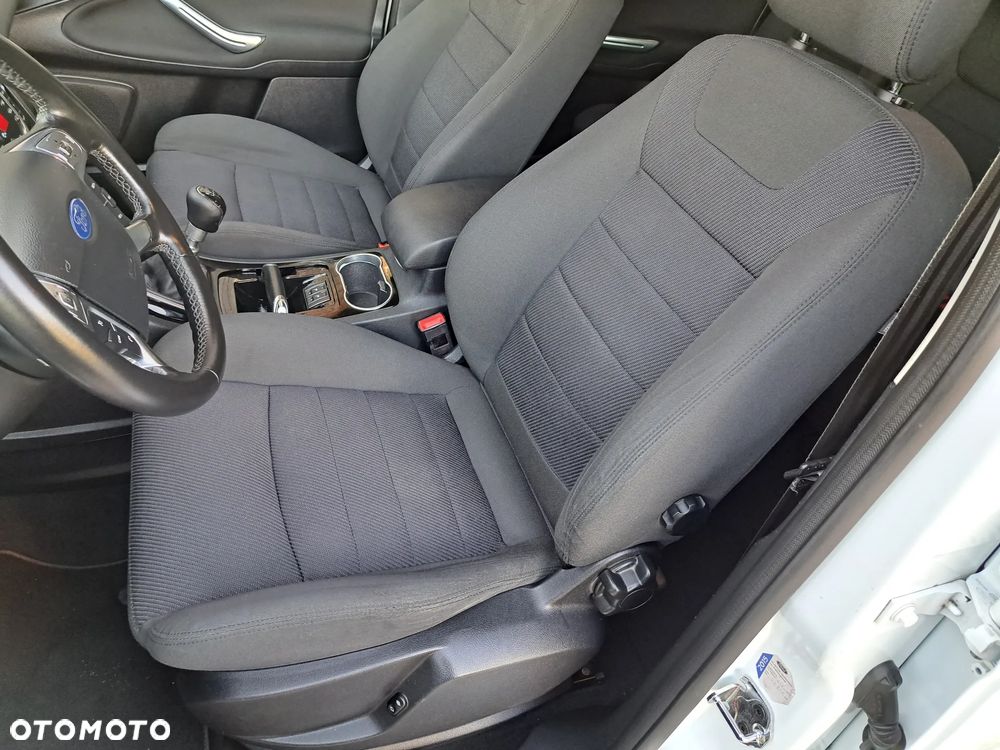 Ford Galaxy 2.0 TDCi Titanium - 35