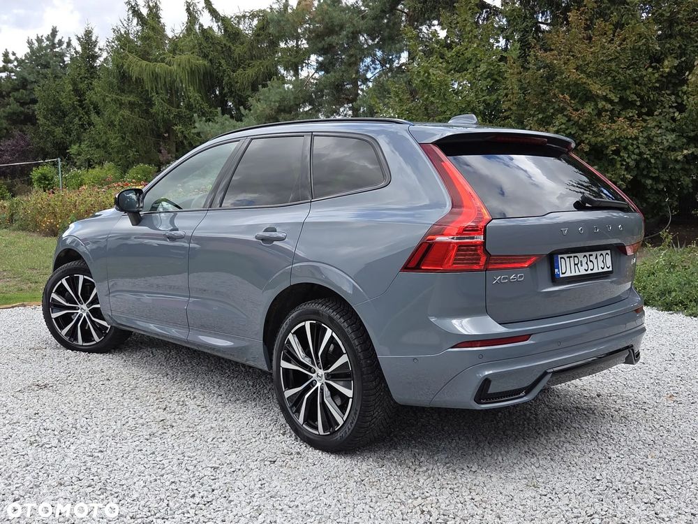 Volvo XC 60 B4 D AWD Ultimate Dark - 3