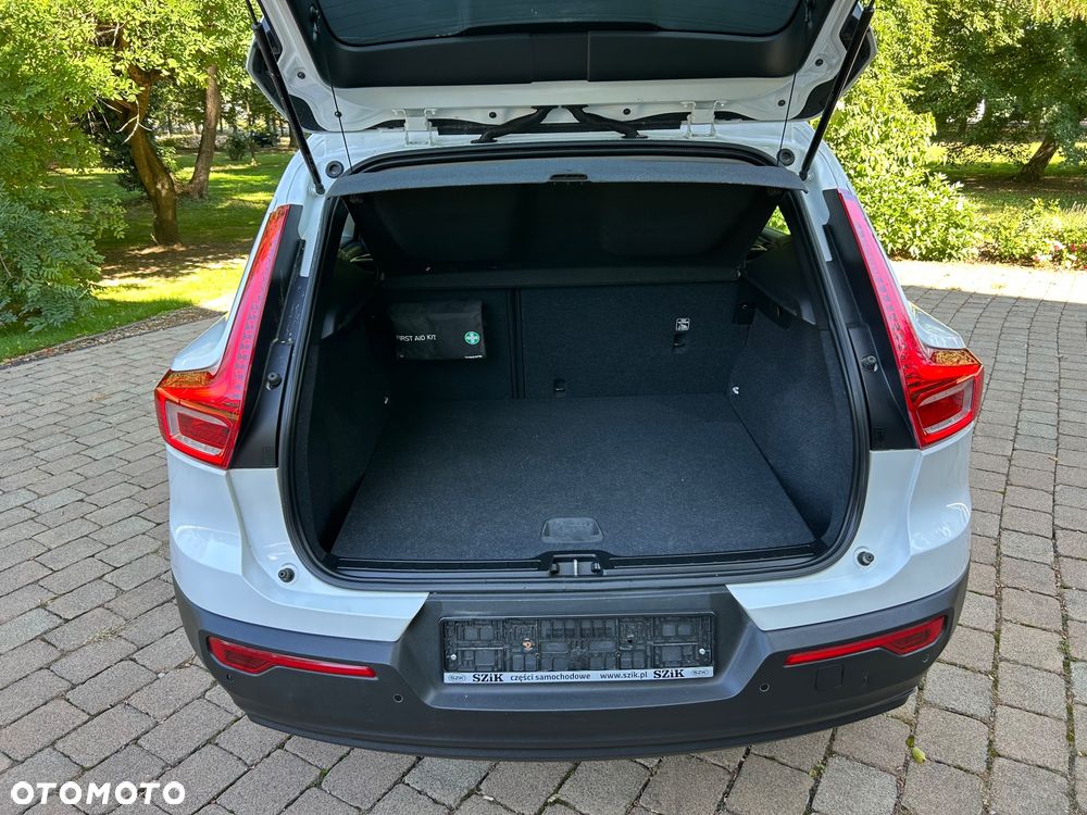 Volvo XC 40 D3 Momentum - 11