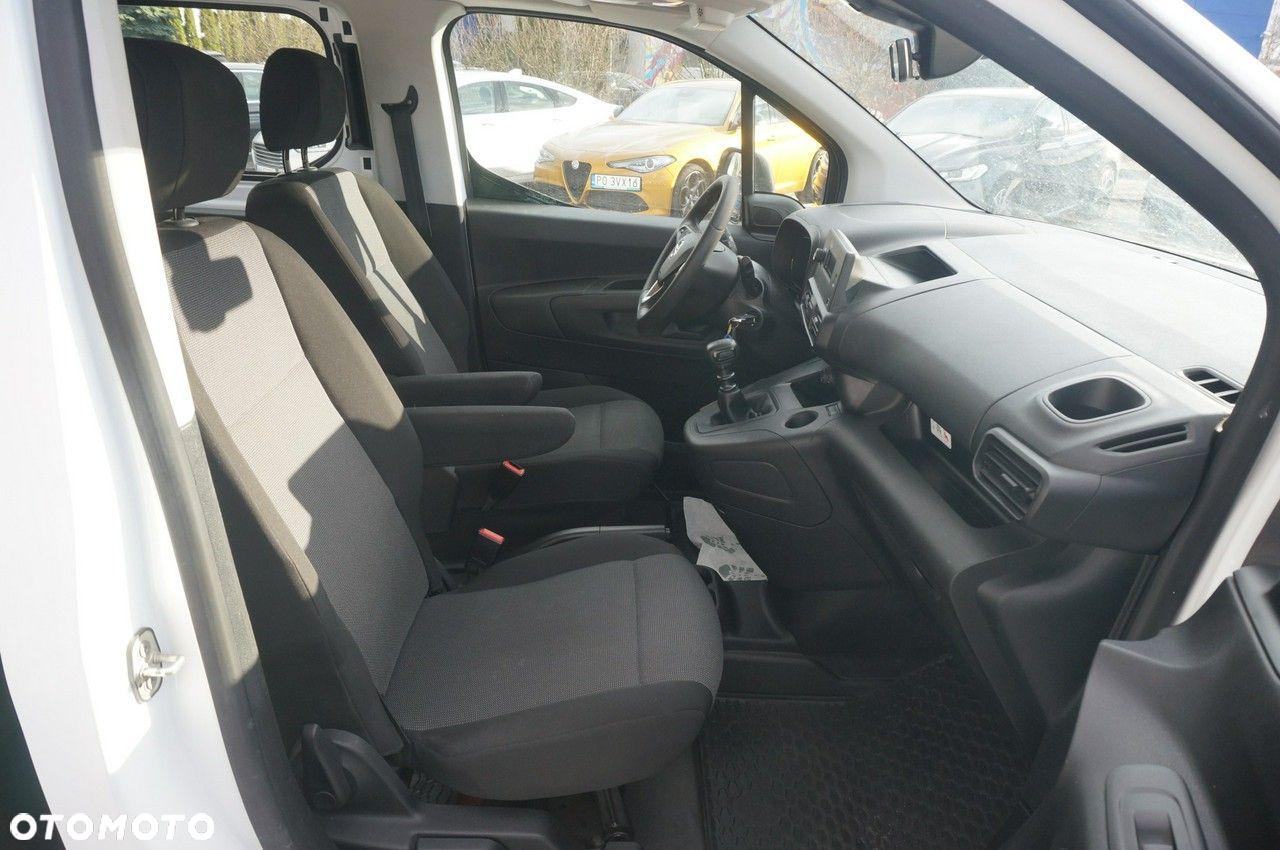 Opel Combo Cargo XL 1.5 CDTI S&S 2,4t (bryg.) - 28
