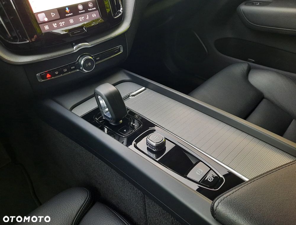 Volvo XC 60 B4 B Inscription - 26