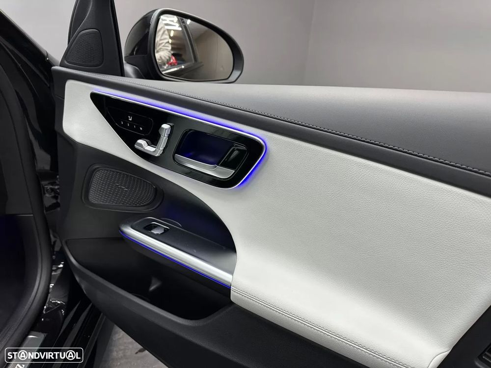 Mercedes-Benz C 300 e T 9G-TRONIC AMG Line - 36