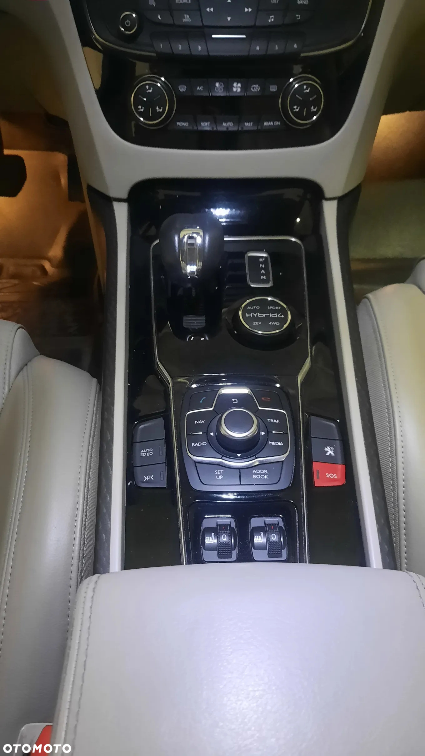 Peugeot 508 Hybrid4 - 9