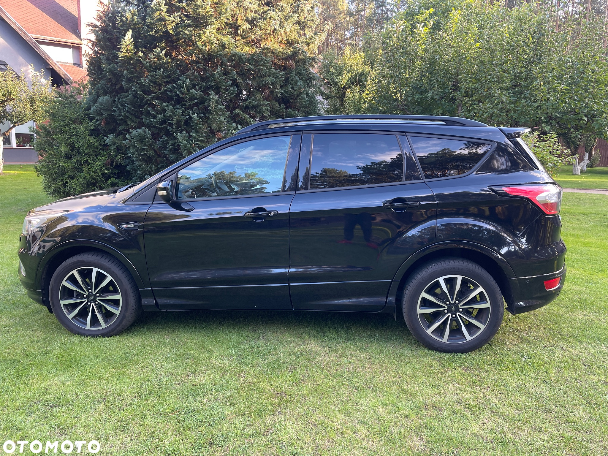 Ford Kuga 1.5 EcoBoost 2x4 ST-Line - 14