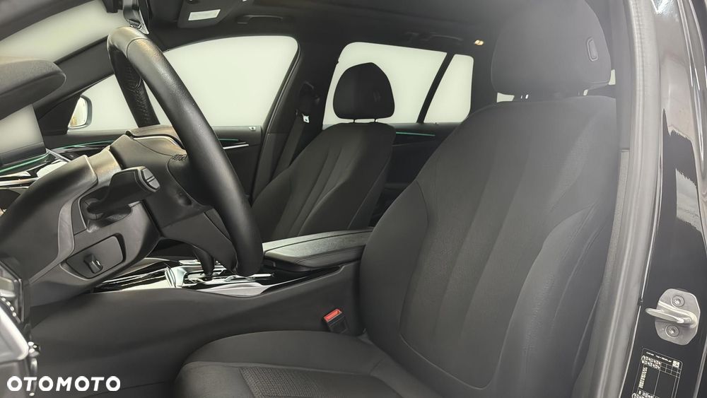 BMW Seria 5 520d xDrive mHEV - 12