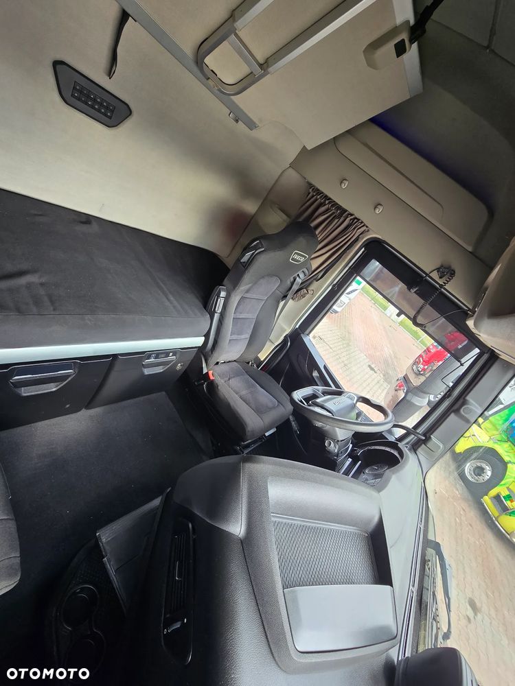 Iveco S-WAY 480 KM retarder standard - 36