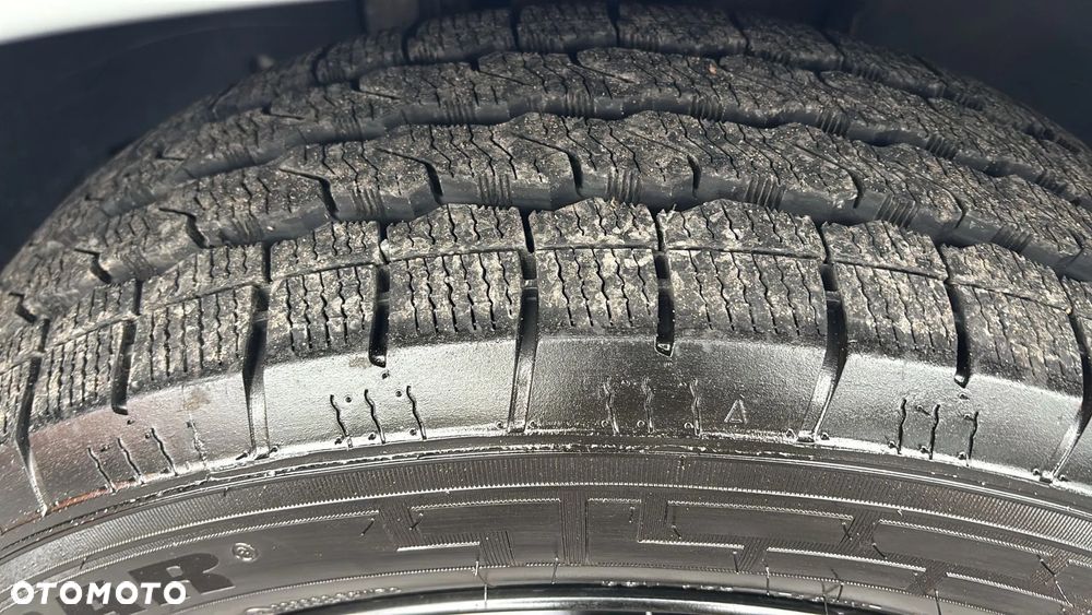 Volkswagen Transporter T6 - 37