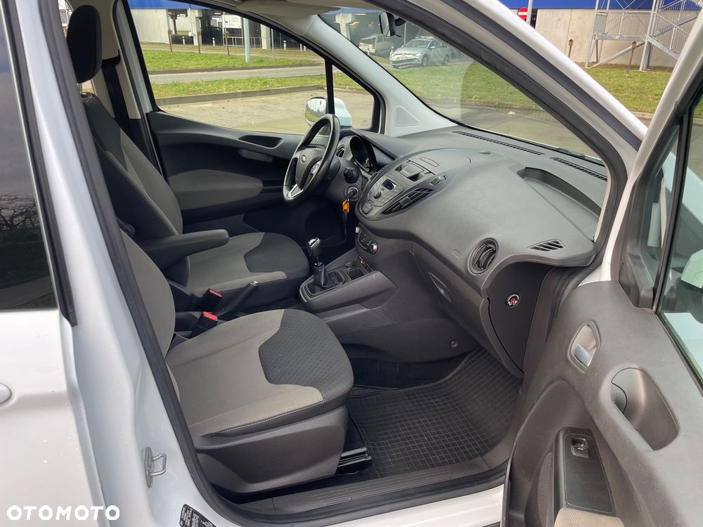 Ford Tourneo Courier 1.5 TDCi Trend - 15