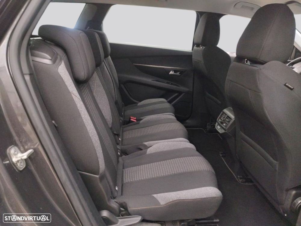 Peugeot 5008 - 6