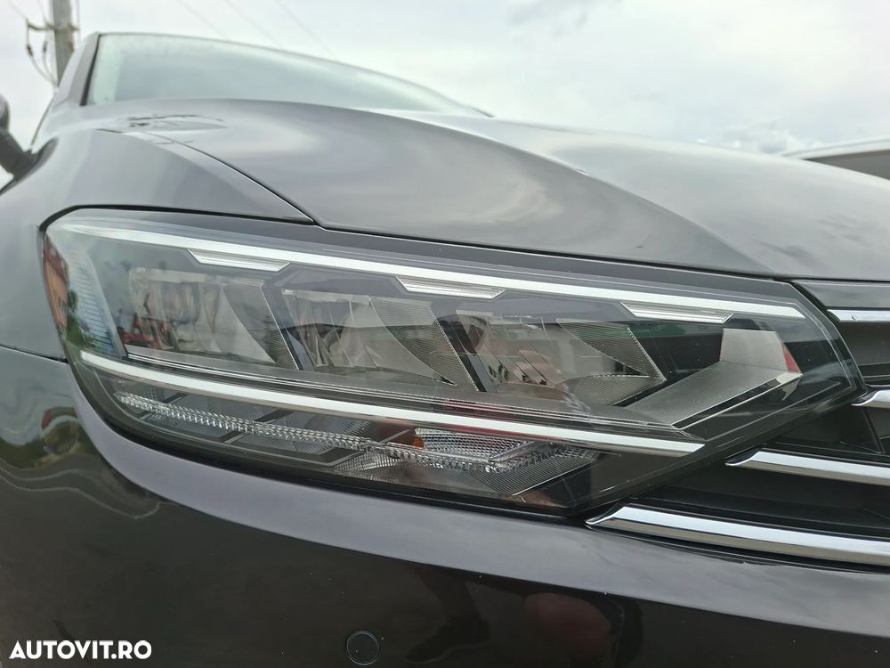 Volkswagen Passat 1.6 TDI DSG Comfortline - 18