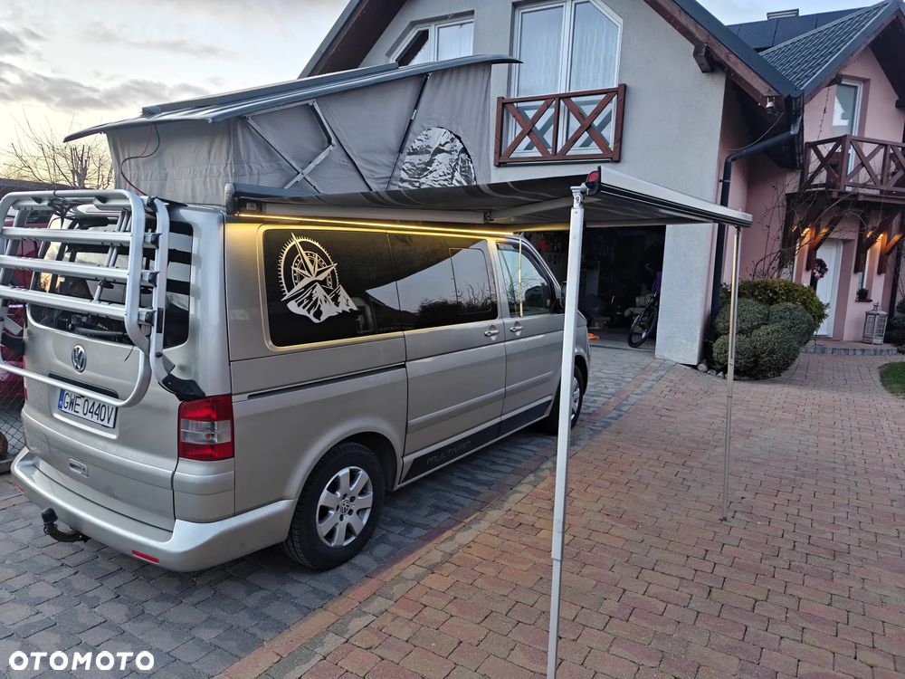 Volkswagen Multivan - 2