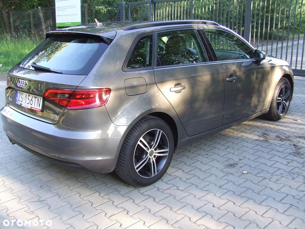 Audi A3 Sportback 1.4 TFSI Attraction - 5