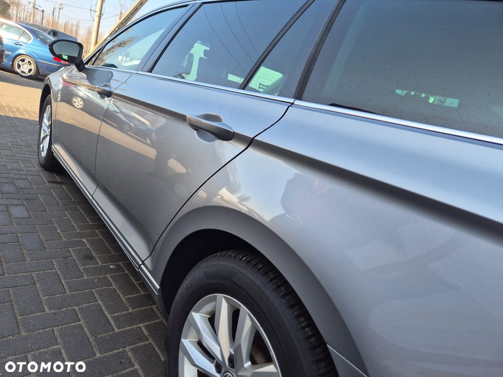 Volkswagen Passat - 21