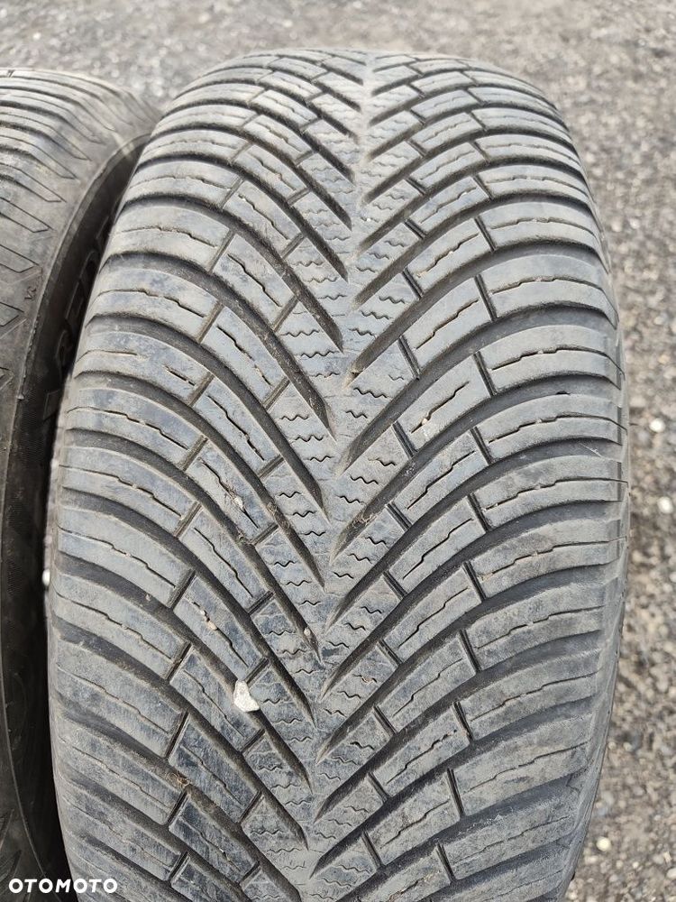 Opony wielosezonowe 225/55/R16 Vredestein 2022 rok - 5