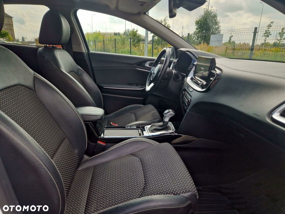 Kia XCeed 1.6 T-GDI XL DCT - 4