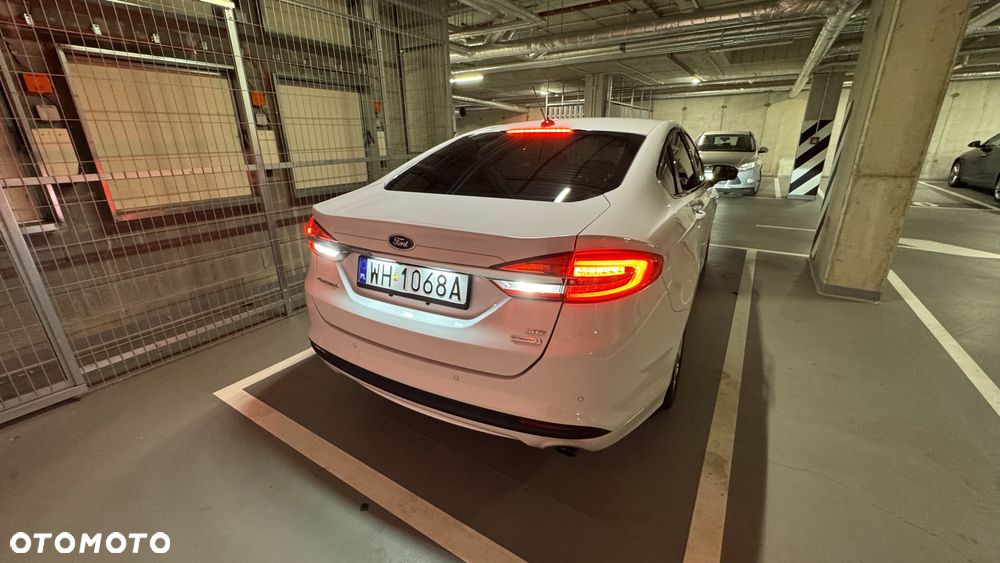 Ford Fusion - 2