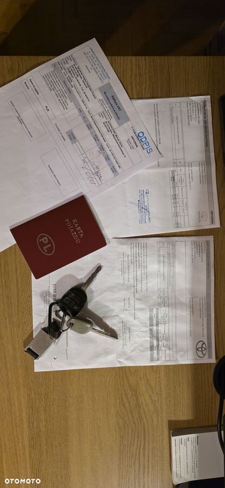 Toyota Avensis - 14