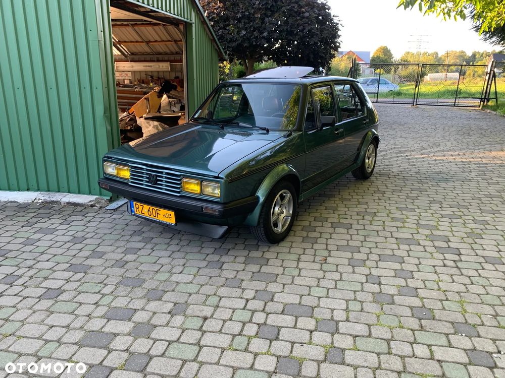 Volkswagen Golf 1.8 GTI - 32