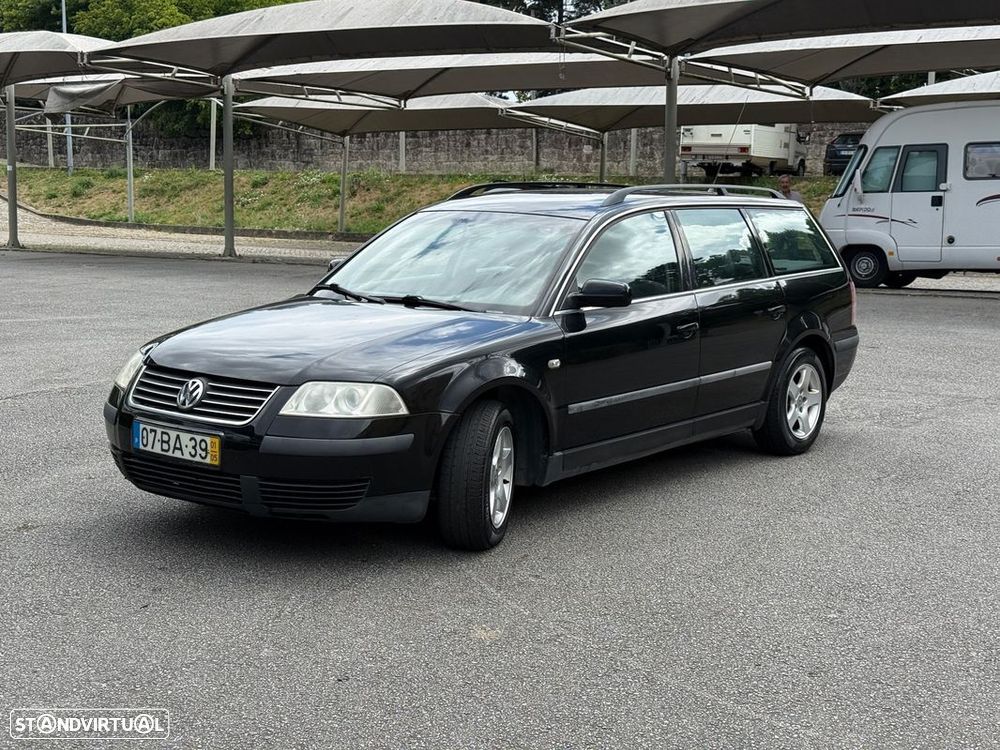 VW Passat Variant - 4