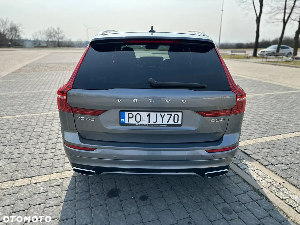 Volvo XC 60 D5 AWD R-Design - 8