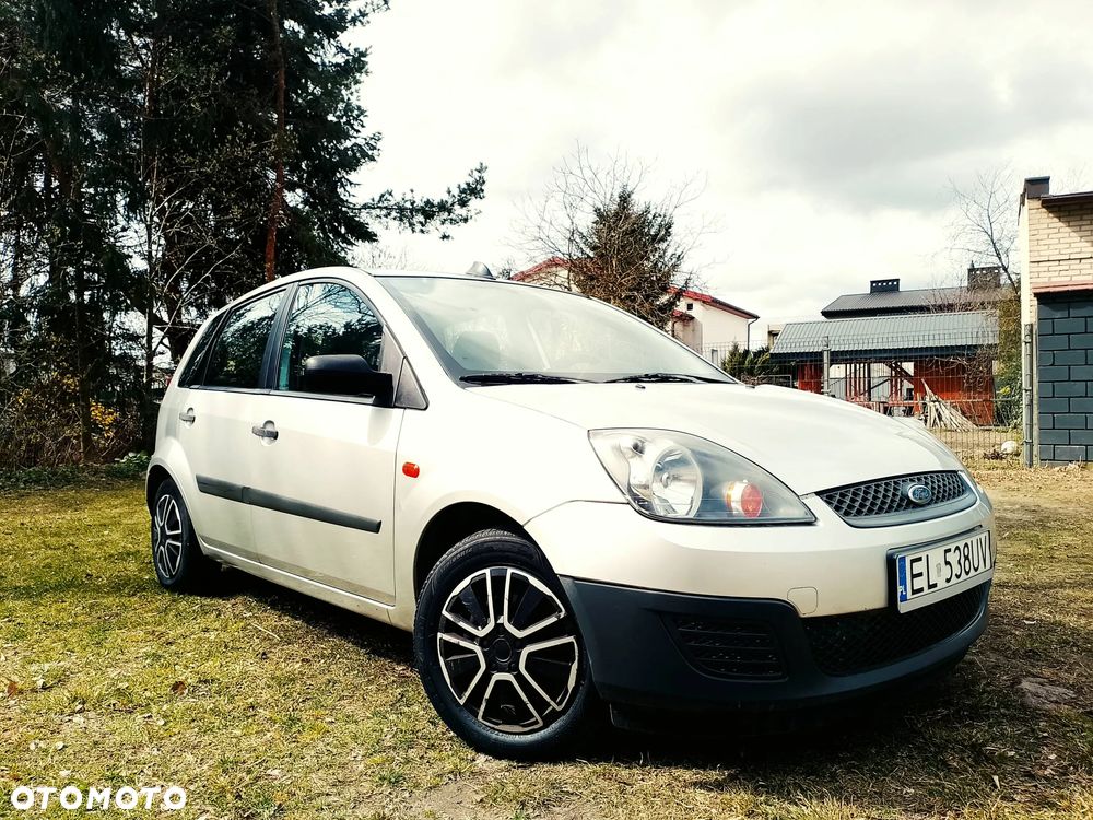 Ford Fiesta - 2