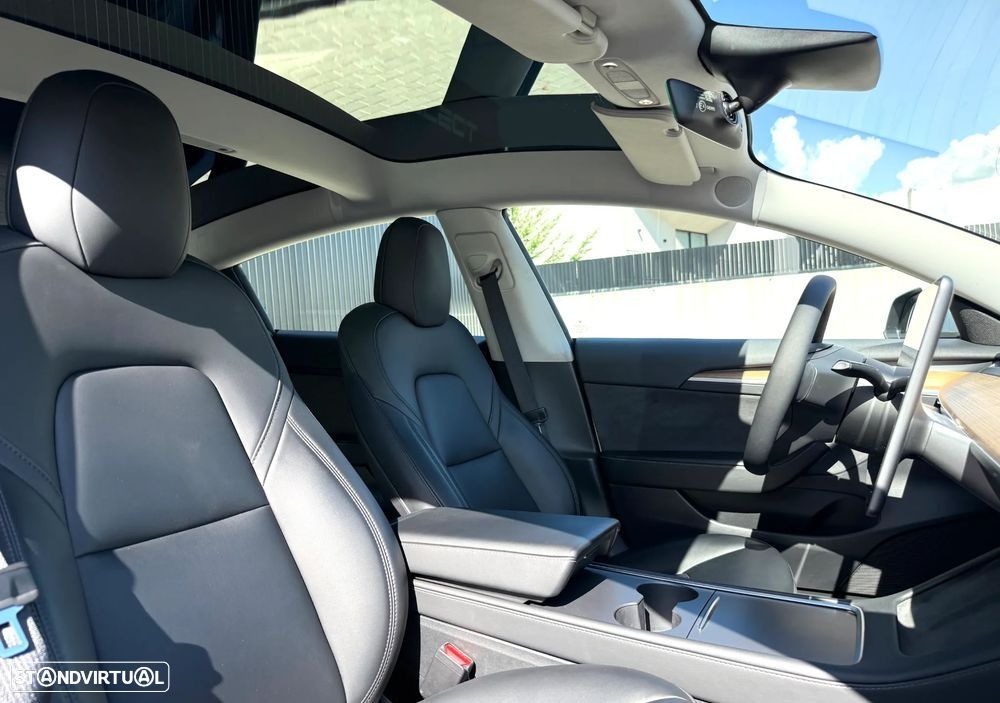 Tesla Model 3 Tração Traseira - 30