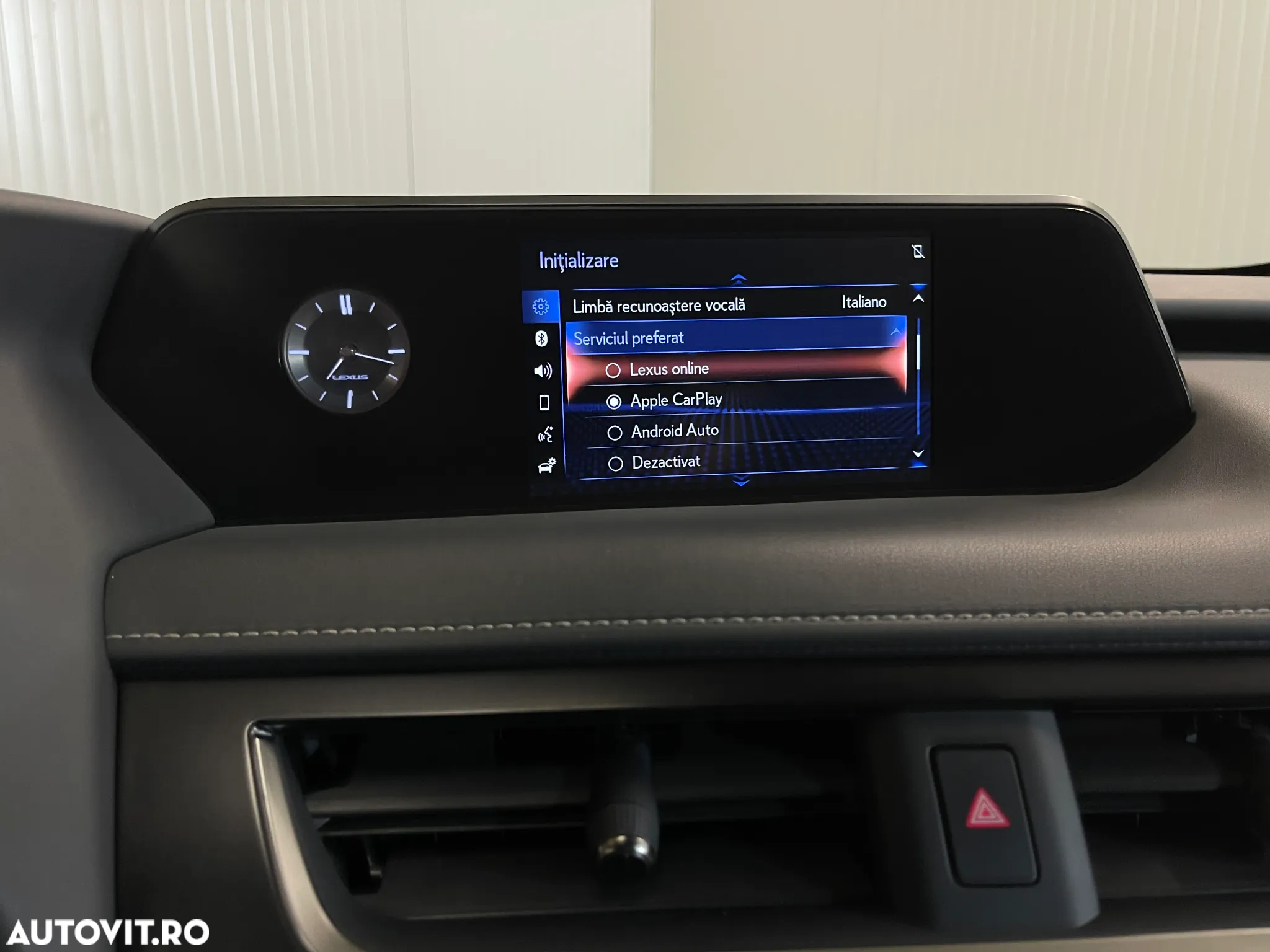 Lexus UX 250h 2.0L HEV 20H- (178 HP) 4X4 CVT Executive - 15