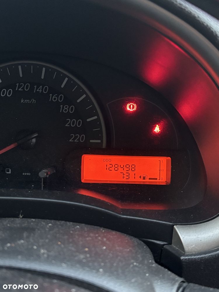 Nissan Micra - 6
