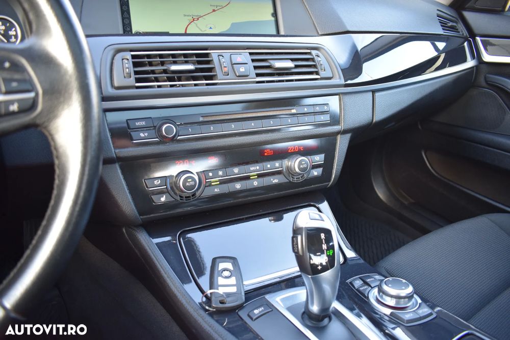 BMW Seria 5 520d Aut. - 10