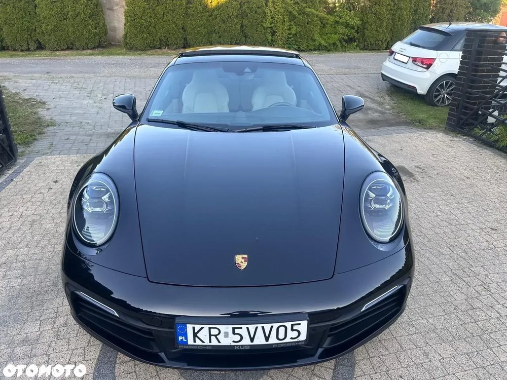 Porsche 911 Carrera 4S - 12