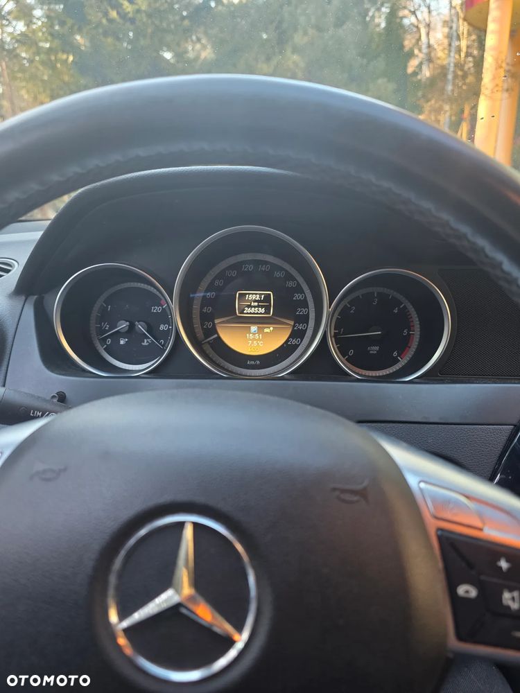 Mercedes-Benz Klasa C 200 CDI BlueEff Avantgarde - 11
