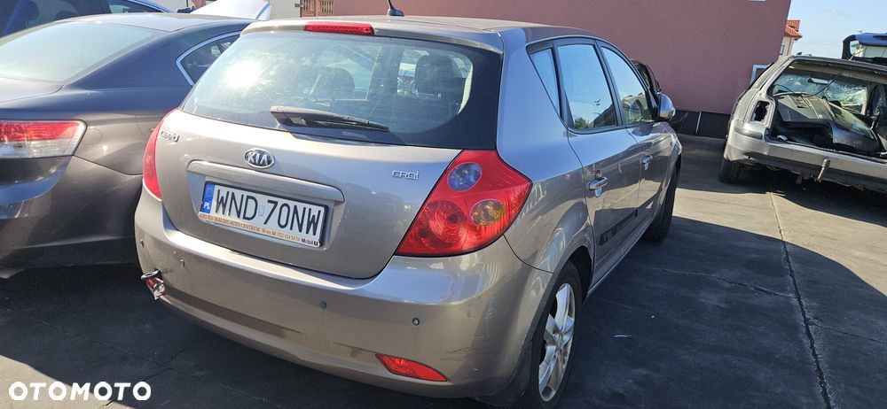 KIA CEED I 06-09 1.6 CRDI - RADIOODTWARZACZ - 14