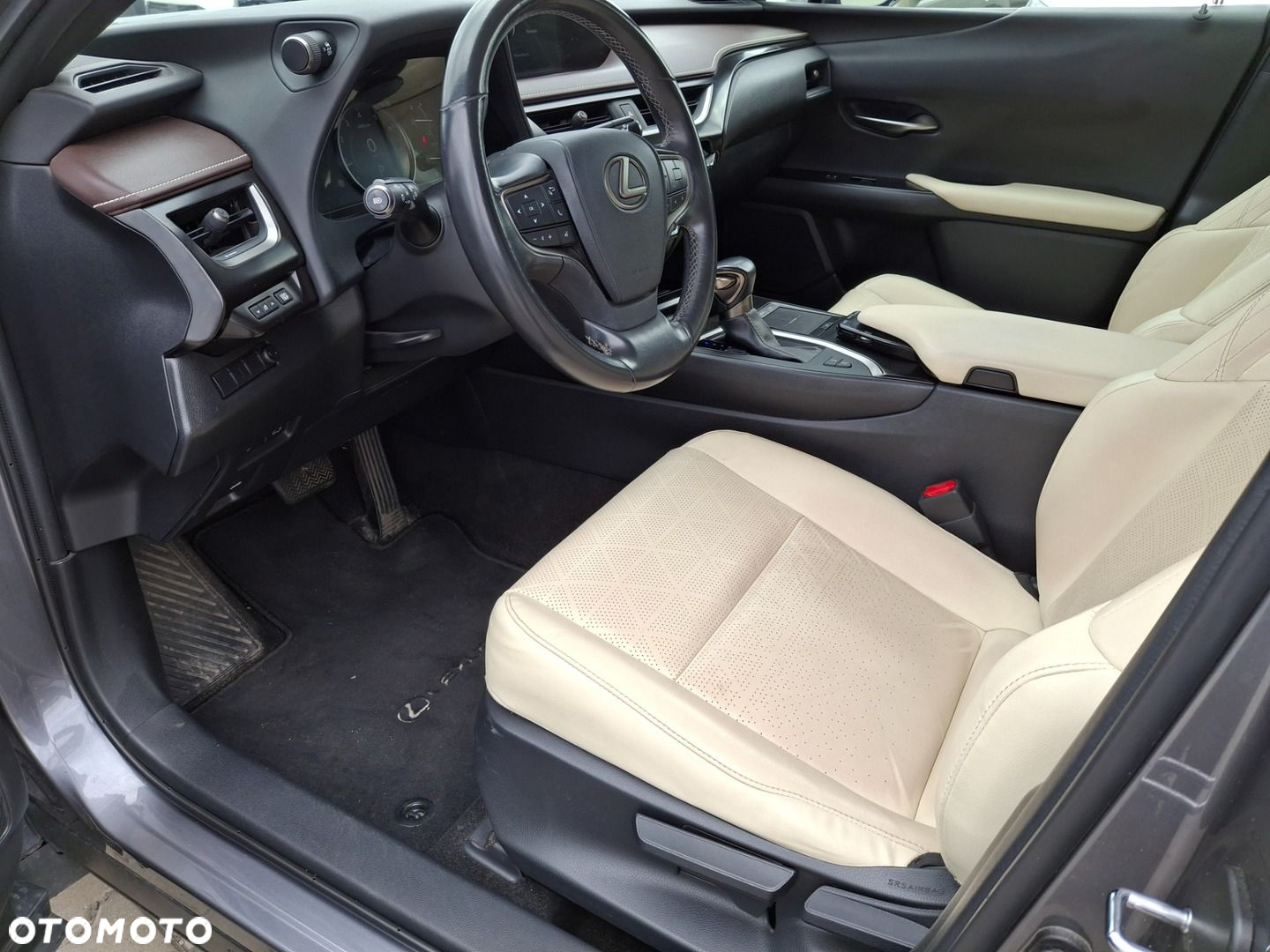 Lexus UX 200 Prestige 2WD - 9