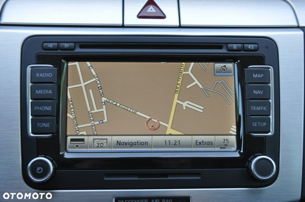 Volkswagen Passat - 17