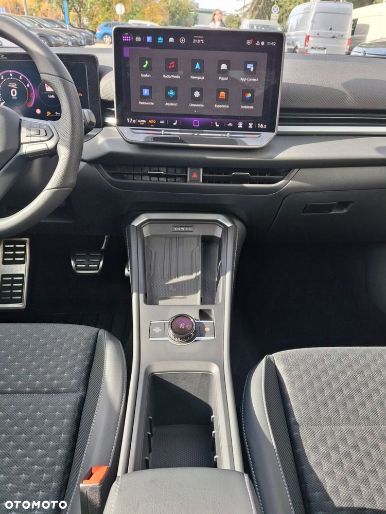 Volkswagen T-Roc 1.5 eTSI R-Line DSG - 27