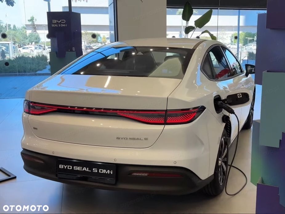 BYD Seal 5 - 4