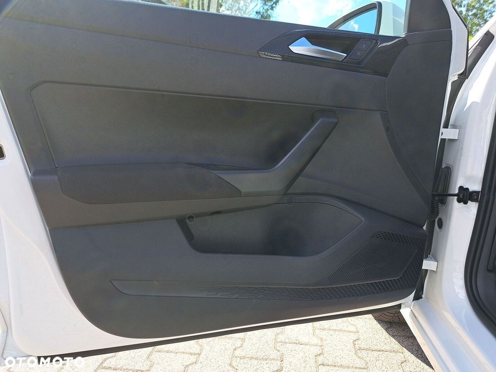 Volkswagen Polo - 11