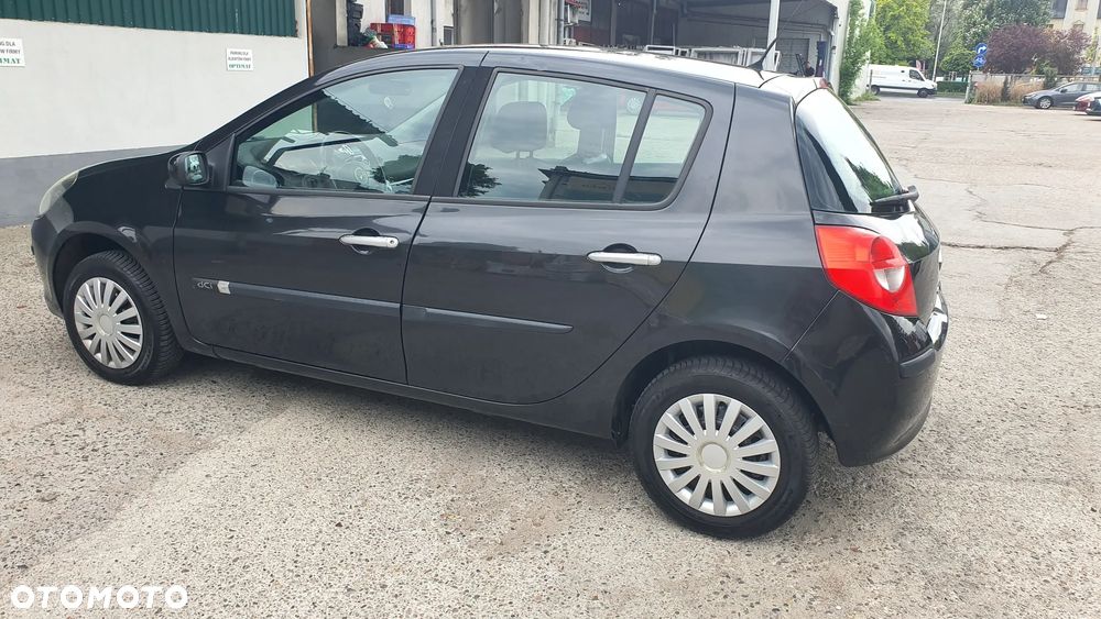 Renault Clio 1.5 dCi Extreme - 21