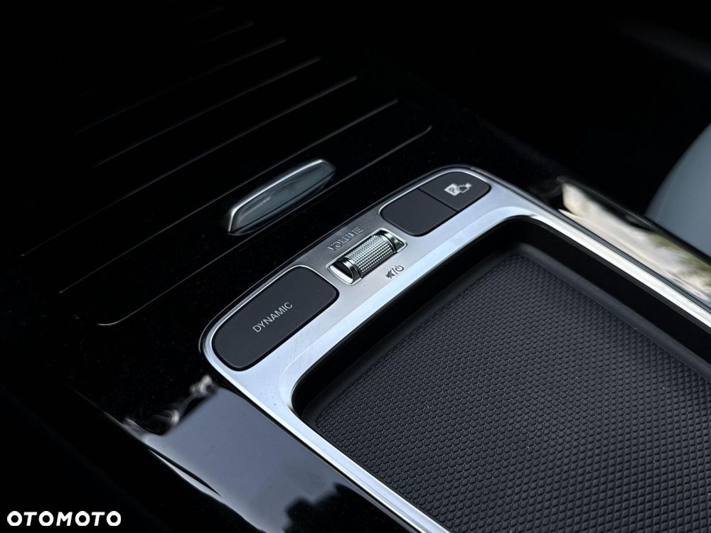 Mercedes-Benz CLA - 19