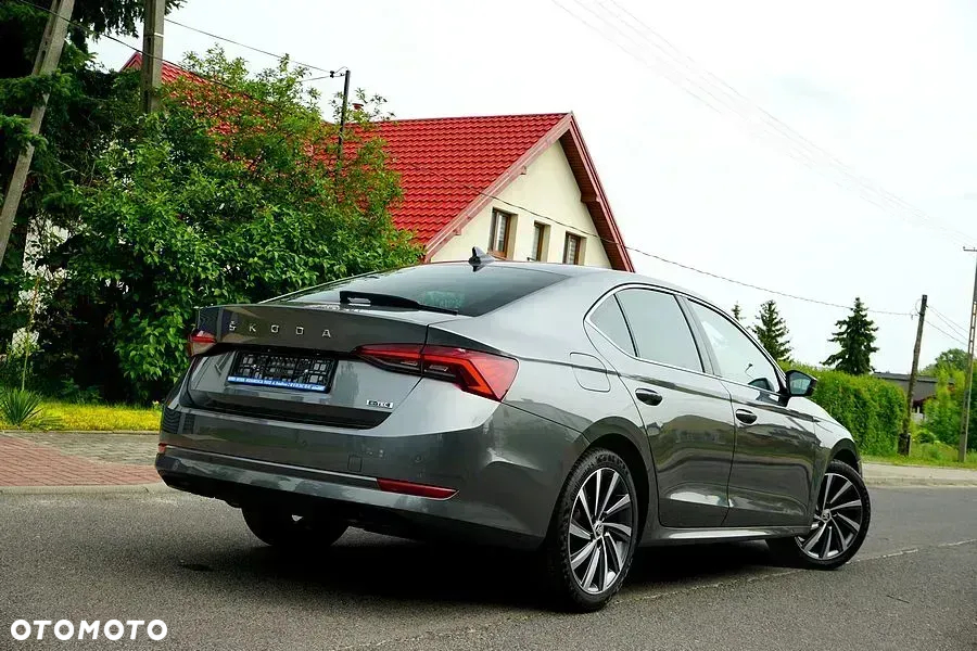 Skoda Octavia 1.5 TSI e-TEC DSG Selection Plus - 8
