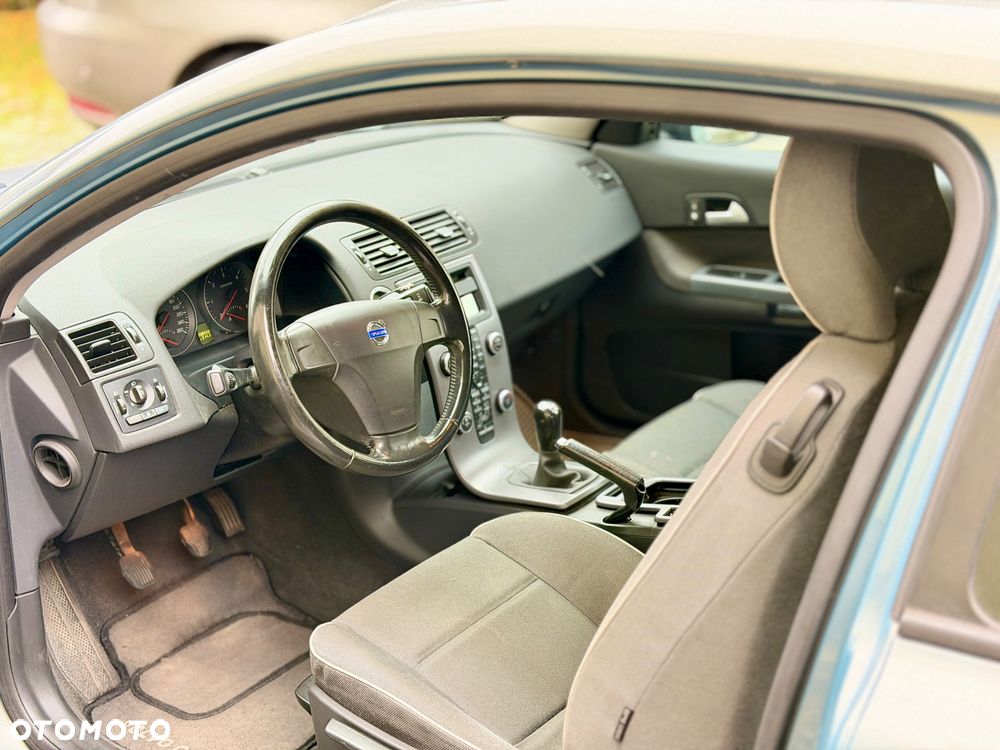 Volvo C30 1.6D Momentum - 6