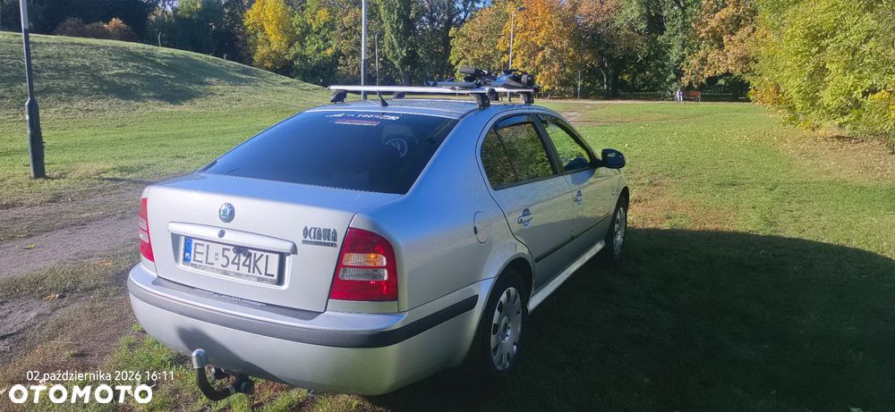 Skoda Octavia 1.6 Tour - 8